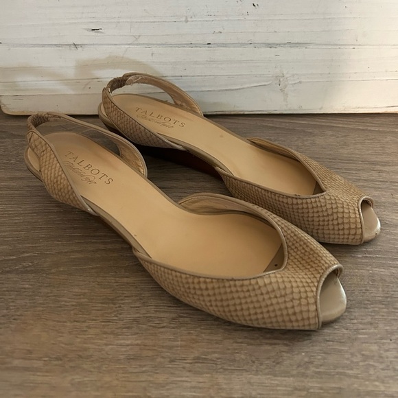 Talbots Beige Woven Peep-Toe Sandals - Picture 1 of 7